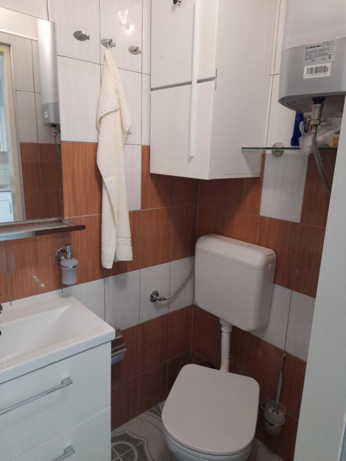 Apartments Donella อูมัค ภายนอก รูปภาพ