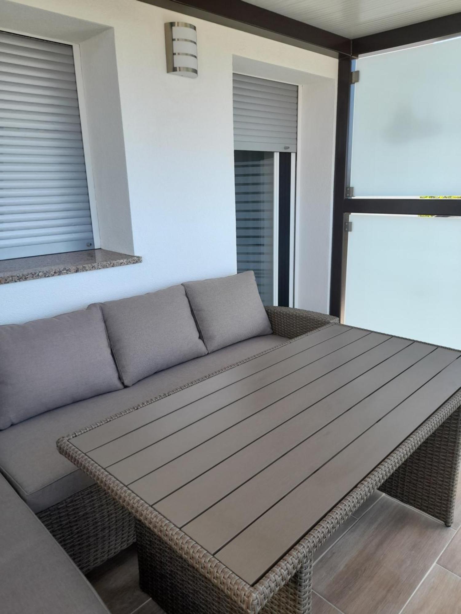 Apartments Donella อูมัค ภายนอก รูปภาพ